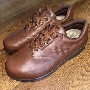 SAS FREE TIME BROWN PREMIUM LEATHER WALKING COMFORT OXFORDS 7W $185